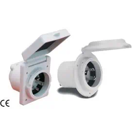RECESSED SQUARE SOCKET 32A