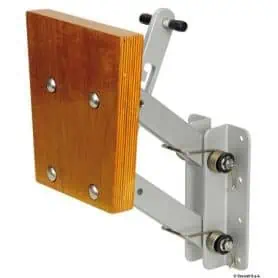 Tilting engine support in aluminum.